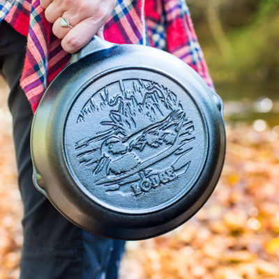 Lodge Wildlife Series™ Cast Iron Duck Skillet (8"/20.32cm) 3