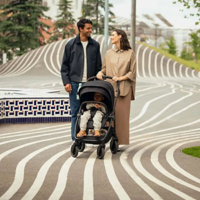 Nuna Swiv Stroller 5