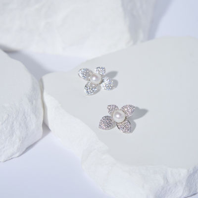 Pearly Lustre Top Grade Freshwater Pearl Earrings WE00857 | BLOOM 3