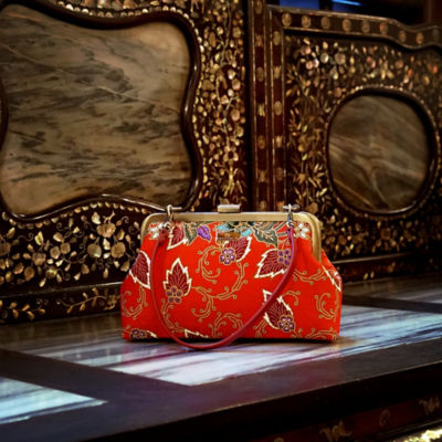 COCOONESE Underarm Bag - Epiphyllum (RED) 3