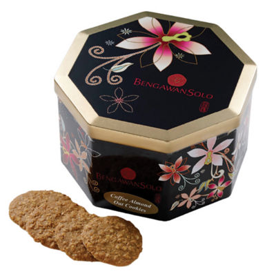 ブンガワンソロのクッキーcoffee Almond Oat Buy Coffee Almond Oat (Tin) Online in Singapore | iShopChangi