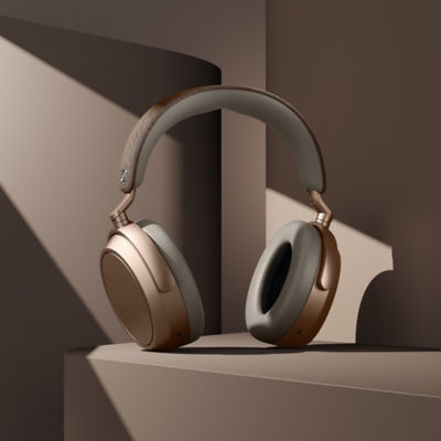 Sennheiser Momentum 4 Wireless Headphones 7