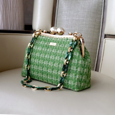 COCOONESE Acrylic Chain Tweed Shoulder Bag (Green) 8