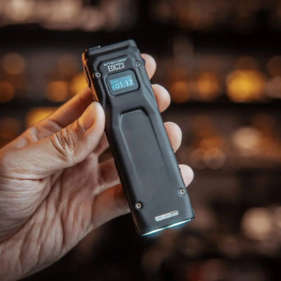Nitecore EDC23 2500 Lumen USB-C Rechargeable Ultra-Slim EDC Flashlight 2