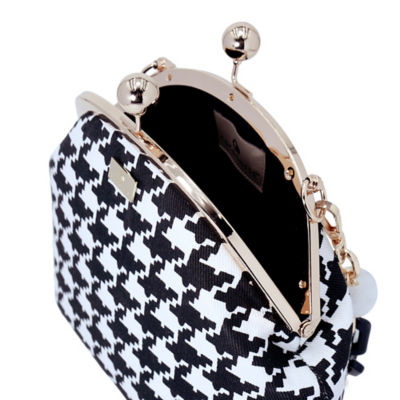COCOONESE Acrylic Chain Handle Clasp Sling Bag - Houndstooth Check (Black) 4