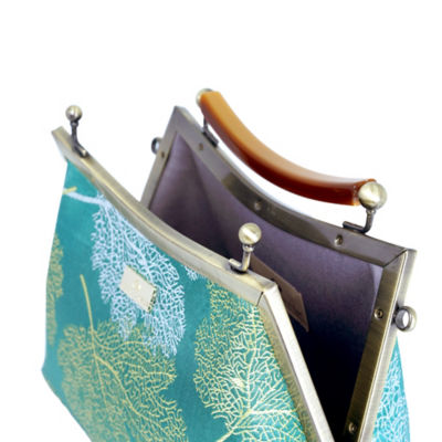COCOONESE Amber Resin Top Handle Bag - Maple Leaf 3