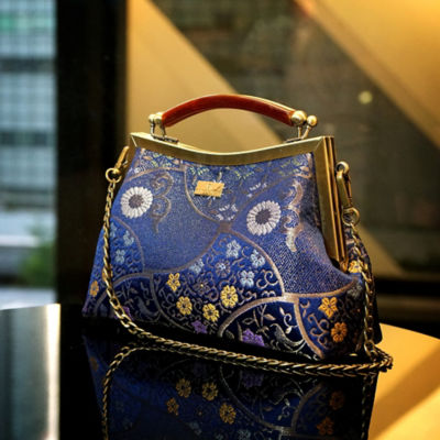COCOONESE Amber Resin Top Handle Bag - Dahlia 4