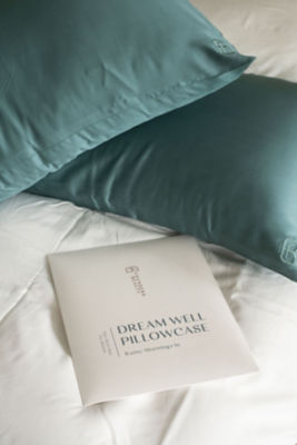 Founders Beauty Dreamwell Pillow Cases: Rainy Mornings In, A Pair 2
