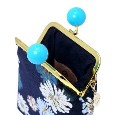 COCOONESE Clutch Purse - Bellis Annua 3