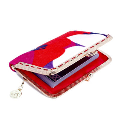 COCOONESE Kiss Clasp Card Holder - Camilla's Blush 4