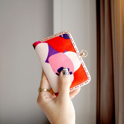 COCOONESE Kiss Clasp Card Holder - Camilla's Blush 5