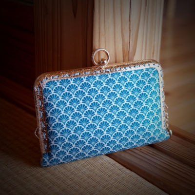 COCOONESE Kiss Clasp Card Holder - Asters 4