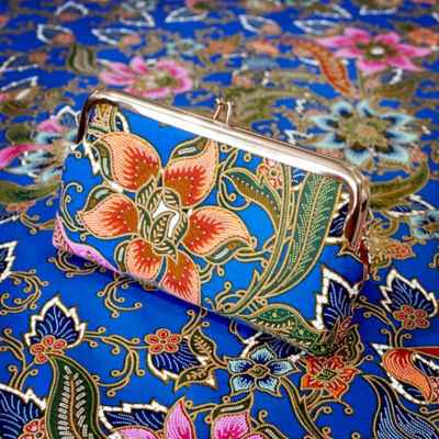 COCOONESE Wristlet Pouch - Epiphyllum (Blue) 11