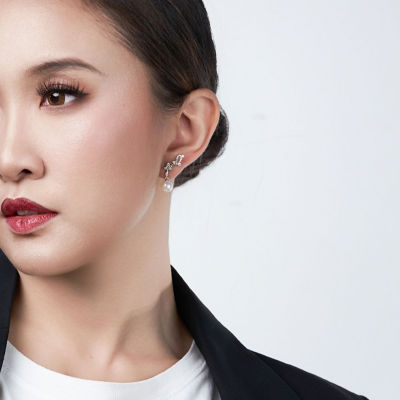 Pearly Lustre Top Grade Freshwater Pearl Earrings WE00702 | STARRY 5