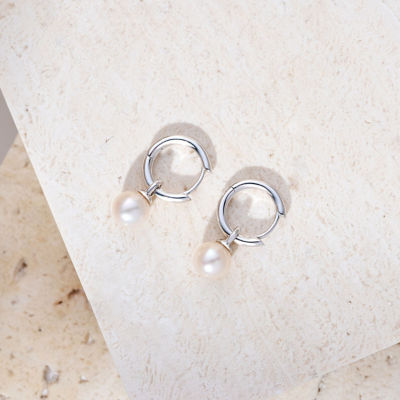 Pearly Lustre Elegant Freshwater Pearl Earrings WE00975 4