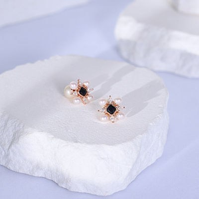Pearly Lustre Top Grade Freshwater Pearl Earrings WE00934 | TWEED 6