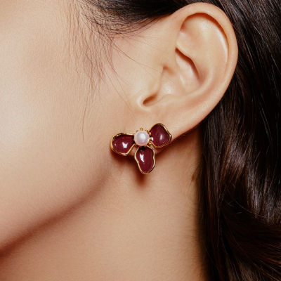 Pearly Lustre Top Grade Freshwater Pearl Earrings WE00840 | ORCHID 3
