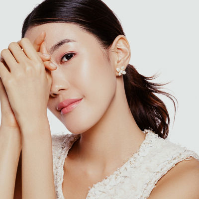Pearly Lustre Top Grade Freshwater Pearl Earrings WE00844 | BLOOM 3