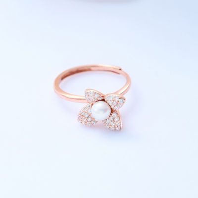 Pearly Lustre Top Grade Freshwater Pearl Rings WR00306 | BLOOM 5