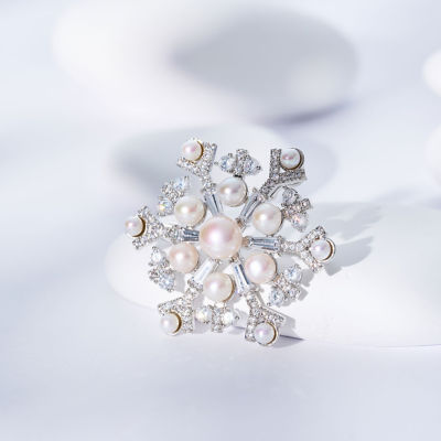 Pearly Lustre Elegant Freshwater Pearl Brooch WC00113 4