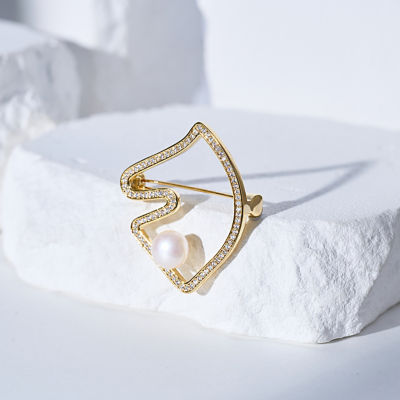 Pearly Lustre Top Grade Freshwater Pearl Brooch WC00107 | HORSE 4