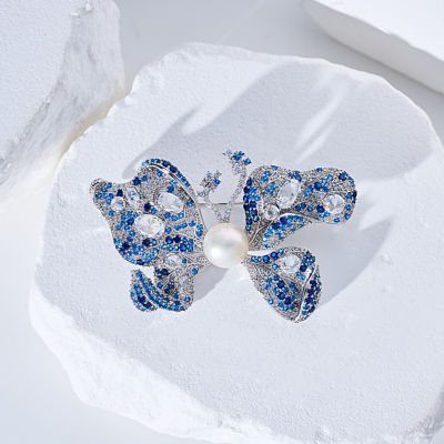 Pearly Lustre Elegant Freshwater Pearl Brooch WC00106 3