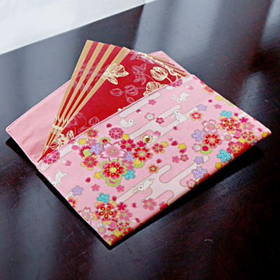 COCOONESE Red Packet Organizer - Rabbits in Garden 4