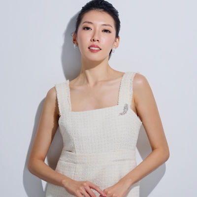 Pearly Lustre Top Grade Freshwater Pearl Brooch WC00077| FEATHER 5