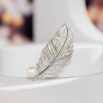 Pearly Lustre Elegant Freshwater Pearl Brooch WC00038 6