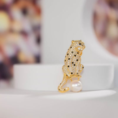 Pearly Lustre Top Grade Freshwater Pearl Brooch WC00039 | SAFARI 4