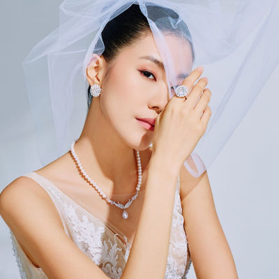 Pearly Lustre Top Lustre Freshwater Pearl Necklace WN00570 | CELESTE 5