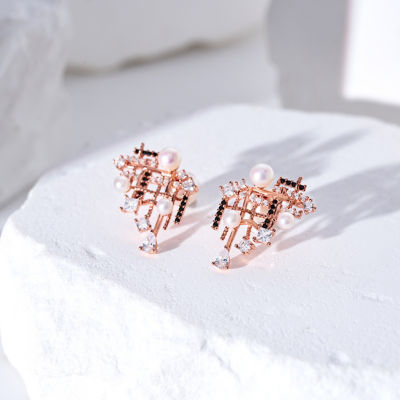 Pearly Lustre Top Grade Freshwater Pearl Earrings WE00966 | TWEED 2