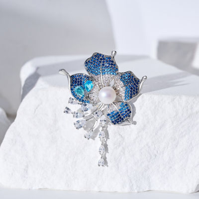 Pearly Lustre Elegant Freshwater Pearl Brooch WC00092 4