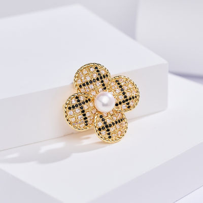 Pearly Lustre Top Grade Freshwater Pearl Brooch WC00123 | TWEED 3