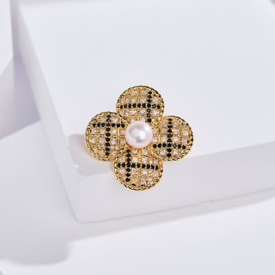 Pearly Lustre Top Grade Freshwater Pearl Brooch WC00123 | TWEED 4
