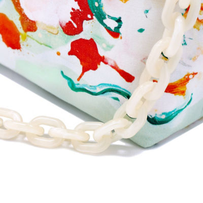 COCOONESE Clasp Handbag with Acrylic Chain - Artist Project 4