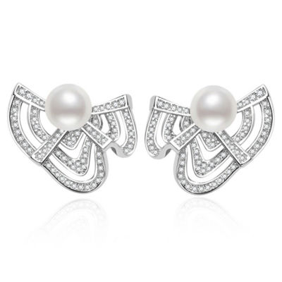 Pearly Lustre Top Grade Freshwater Pearl Earrings WE00920 1
