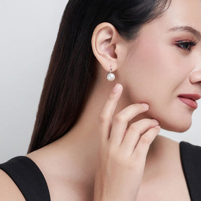 Pearly Lustre Edison Round Pearl Earrings WE00781 4