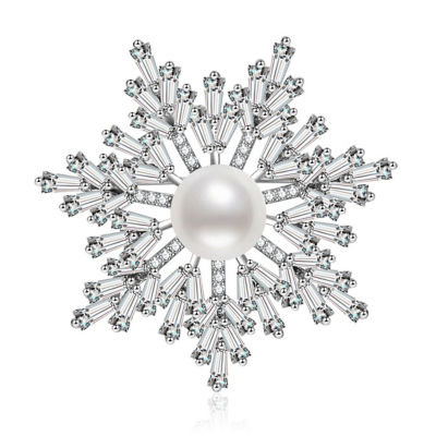 Pearly Lustre Elegant Freshwater Pearl Brooch WC00091 1