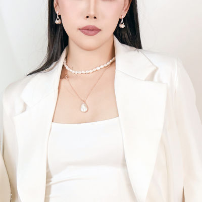 Pearly Lustre Top Grade Freshwater Pearl Earrings WE00729 5
