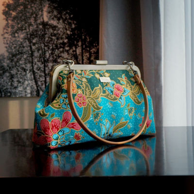 COCOONESE Underarm Bag - Canva (Blue) 4