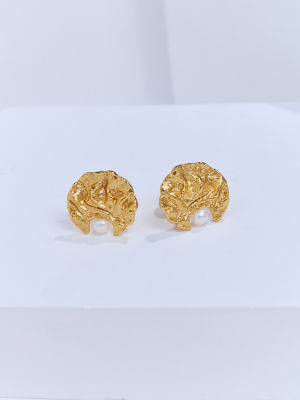Pearly Lustre Elegant Freshwater Pearl Earrings WE01070 | SANDS 4