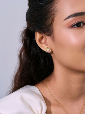 Pearly Lustre Freshwater Pearl Earrings WE01002 | RIBBON 3