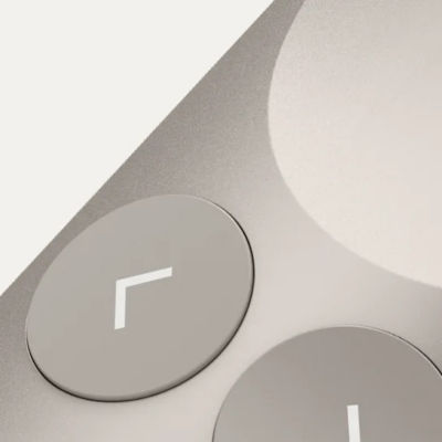 Logitech Spotlight 2 | Advanced Presenter with Haptics 4