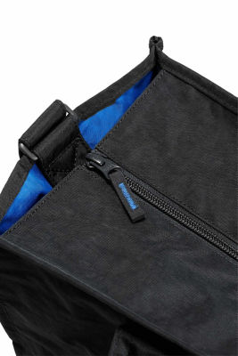 Beyond The Vines Crunch Carryall 03 13