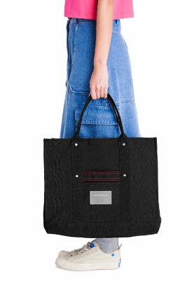 Beyond The Vines Crunch Carryall 03 2