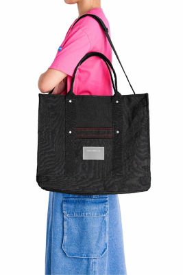 Beyond The Vines Crunch Carryall 03 5