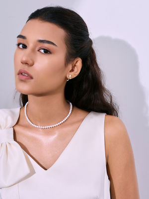 Pearly Lustre Top Grade Freshwater Pearl Earrings WE01003 | RIBBON 5