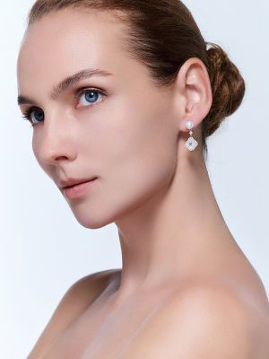 Pearly Lustre Top Grade Freshwater Pearl Earrings WE01042 | PERANAKAN 3
