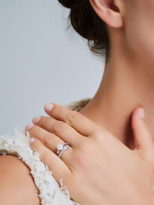 Pearly Lustre Top Grade Freshwater Pearl Ring WR00324 | SAFARI 7